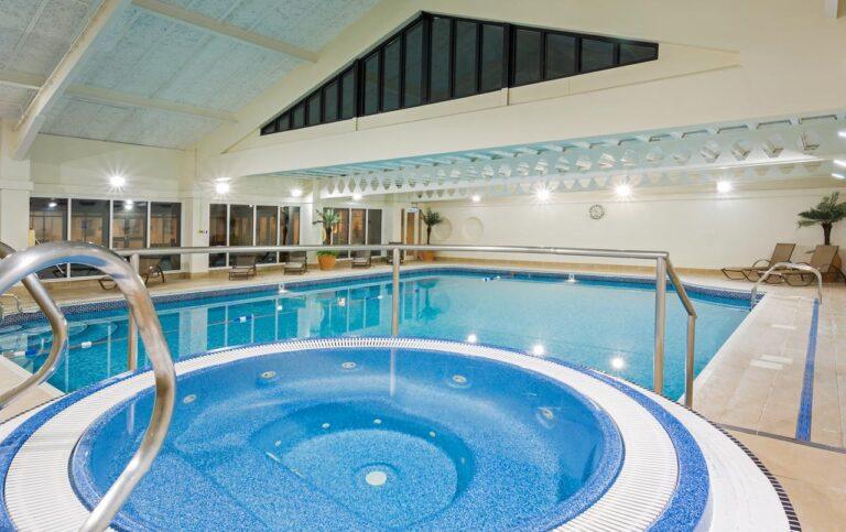holiday-inn-cambridge-1lieu1salle-seminaire.jpg
