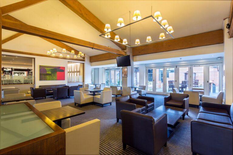 holiday-inn-cambridge-1lieu1salle-seminaires.jpg