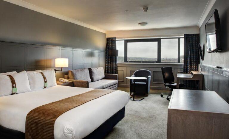 holiday-inn-cardiff-city-center-1lieu1salle-reunions.jpg