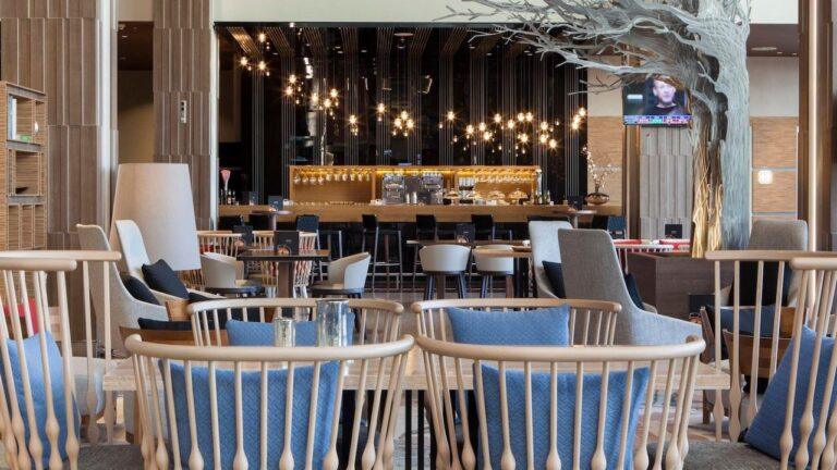 madrid-marriott-auditorium-1lieu1salle-meetings.jpg