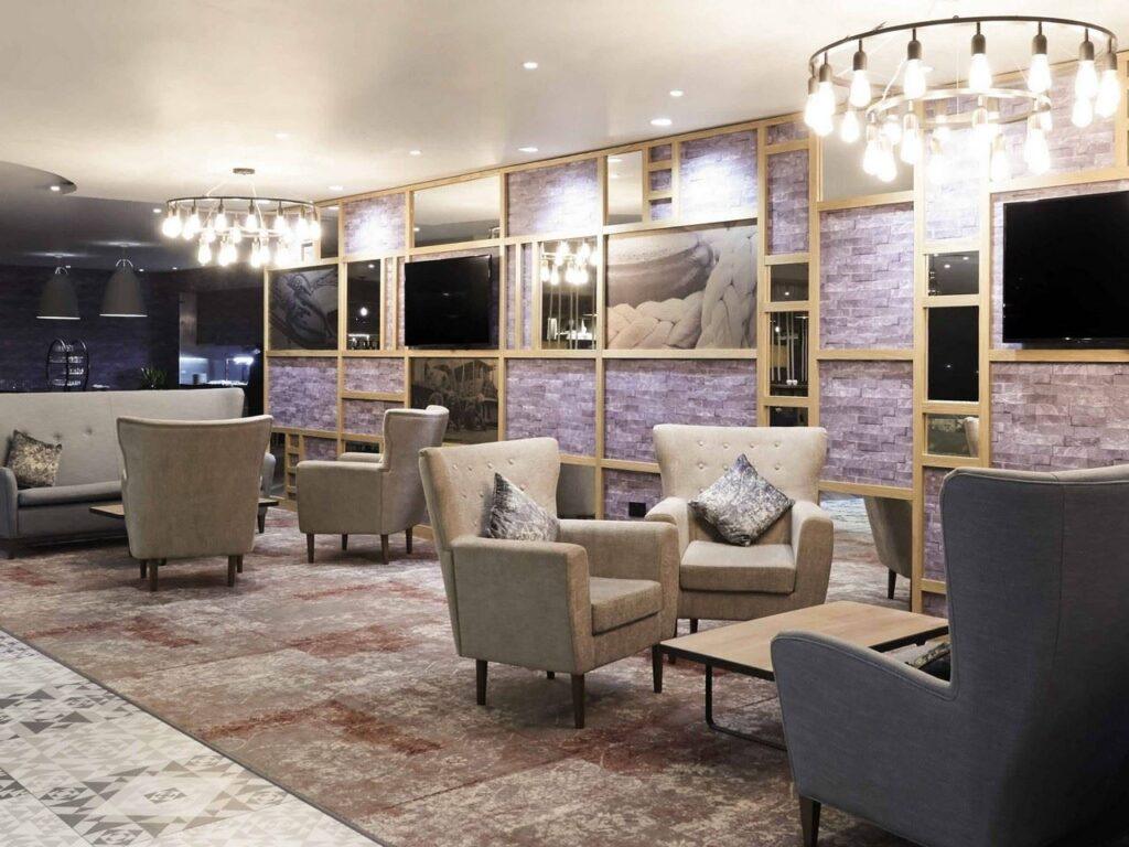 mercure-cardiff-1lieu1salle-reunion.jpg