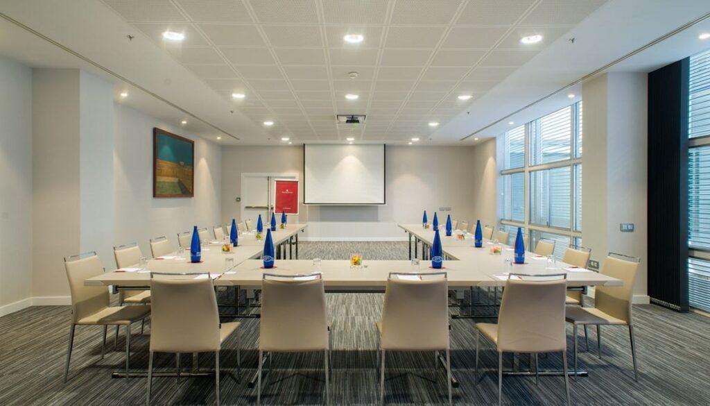nh-madrid-eurobuilding-1lieu1salle-conferences.jpg