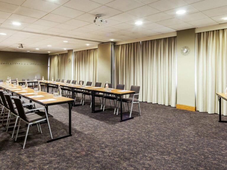 novotel-cardiff-centre-1lieu1salle-conferences.jpg