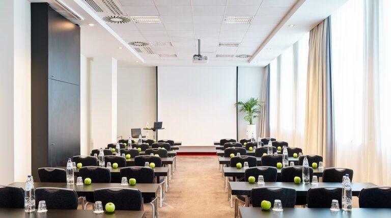 park-inn-brussels-midi-1lieu1salle-conventions.jpg