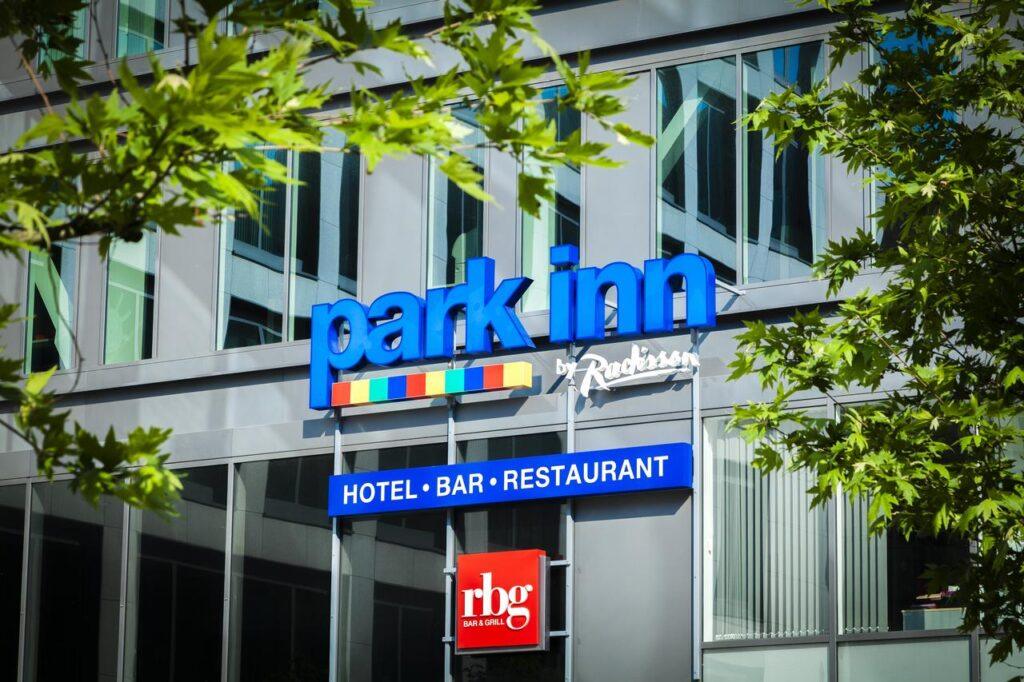 park-inn-brussels-midi-1lieu1salle-event.jpg