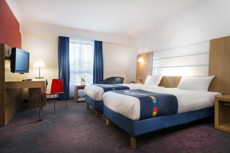 park-inn-cardiff-north-1lieu1salle-evenement.jpg