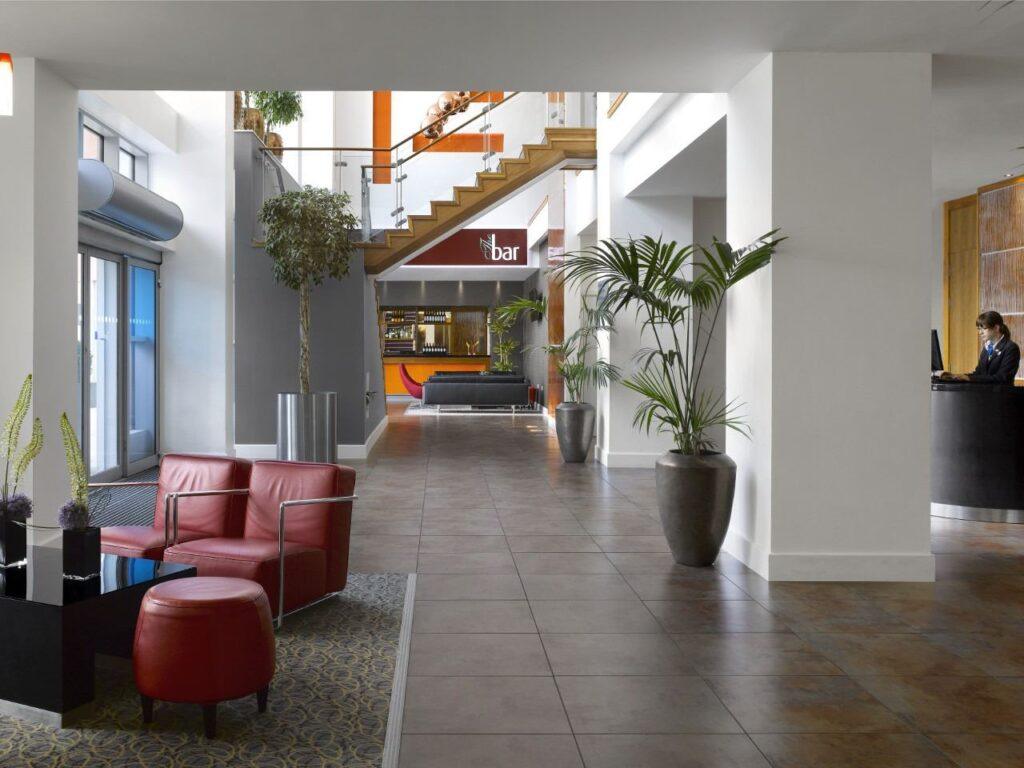 radisson-blu-cardiff-1lieu1salle-events.jpg