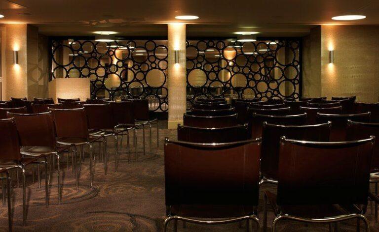 radisson-blu-edwardian-grafton-1lieu1salle-meetings.jpg