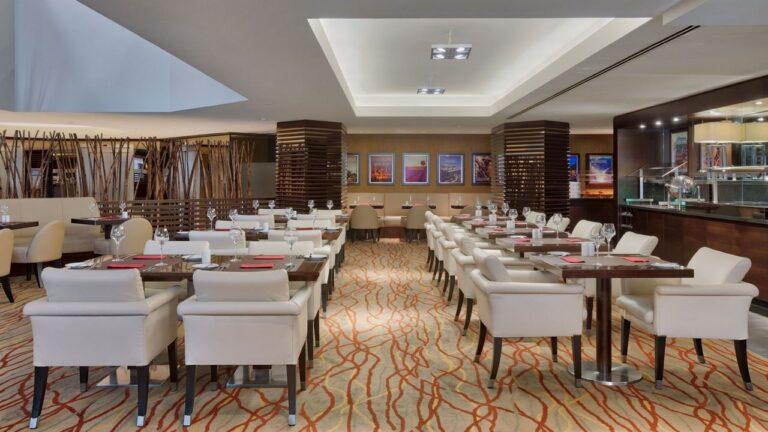 sheraton-brussels-airport-1lieu1salle-convention.jpg