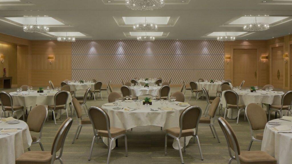 sheraton-brussels-airport-1lieu1salle-meeting.jpg