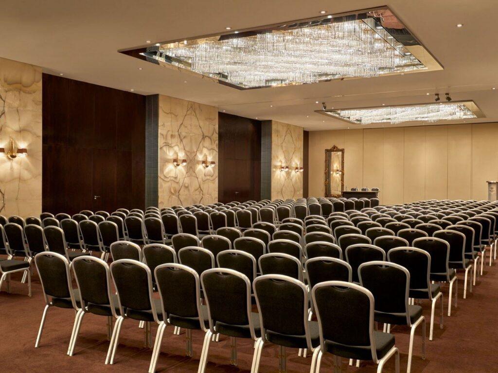 sheraton-lisboa-1lieu1salle-seminaire.jpg