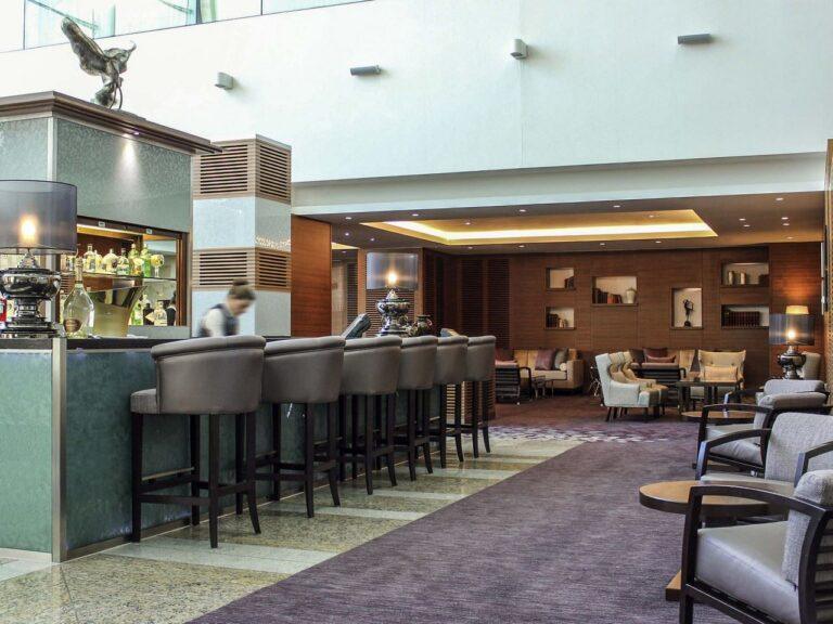 sofitel-london-heathrow-1lieu1salle-conference.jpg
