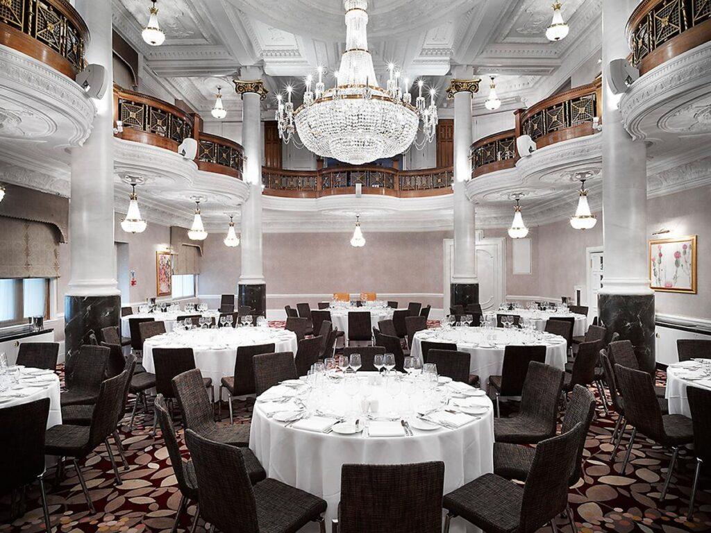 st-ermins-1lieu1salle-meeting.jpg