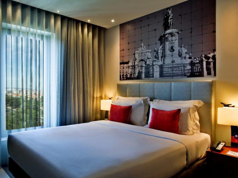 tryp-lisboa-aeroporto-1lieu1salle-reunion.jpg