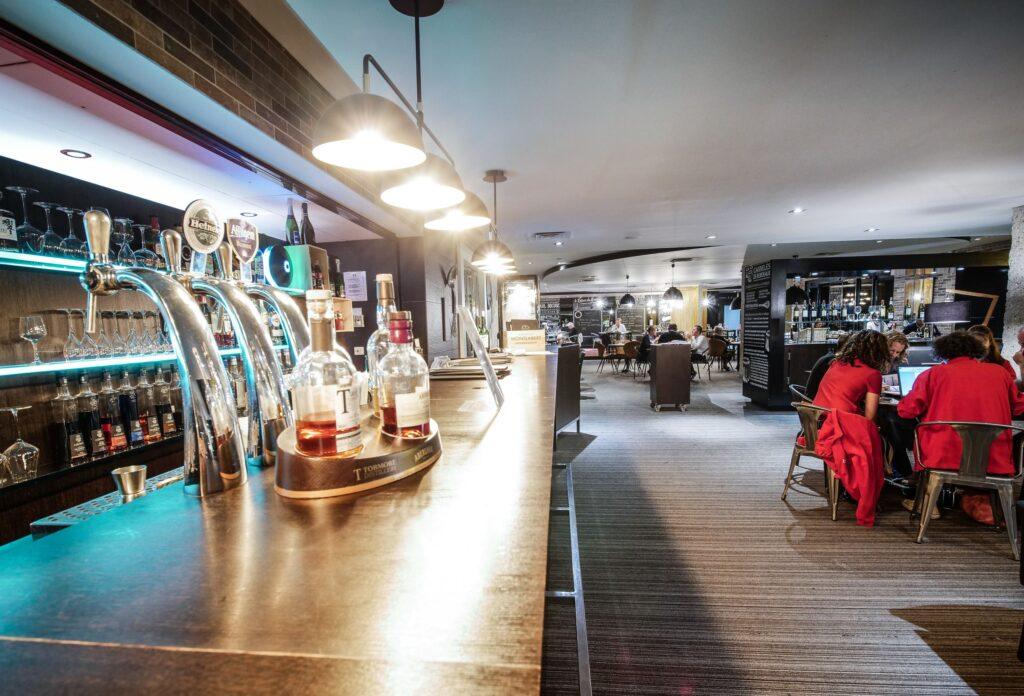 Bar-scaled-1.jpg