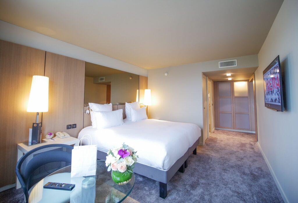 Chambre-deluxe-scaled-1.jpg