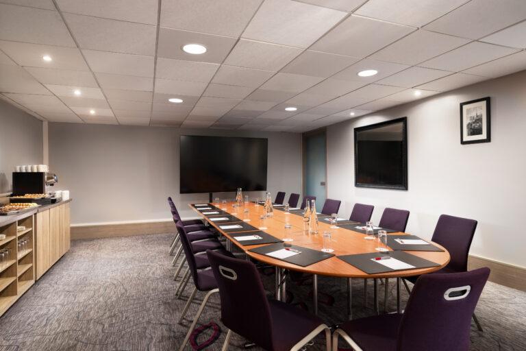 MH_PARST_Studio_Boardroom2-scaled-1.jpg