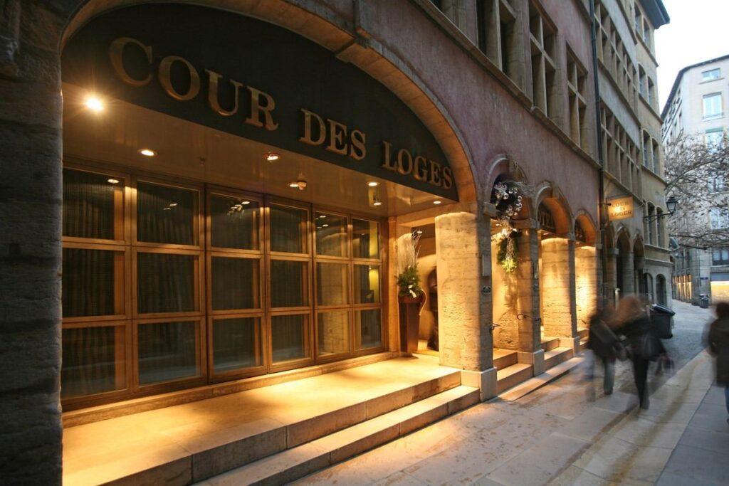 cour-des-loges-1lieu1salle-event.jpg