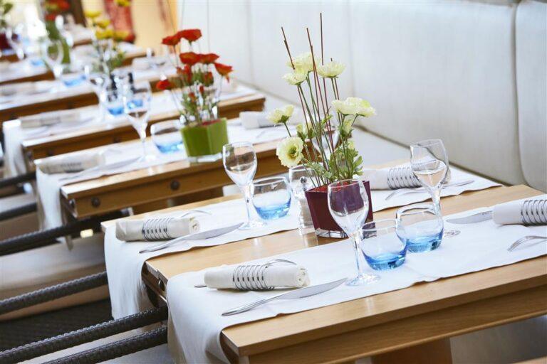 golden-tulip-villa-massalia-1lieu1salle-meeting.jpg