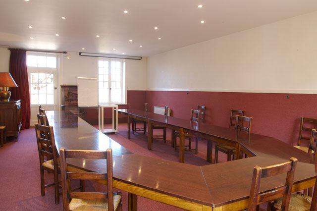 hostellerie-perouges-1lieu1salle-evenement.jpg