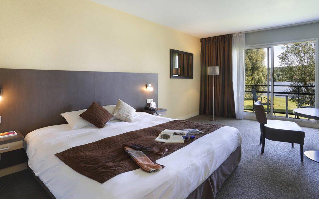 hotel-golf-ailette-1lieu1salle-event.jpeg