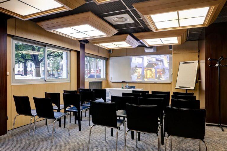 hotel-charlemagne-1lieu1salle-meetings.jpg