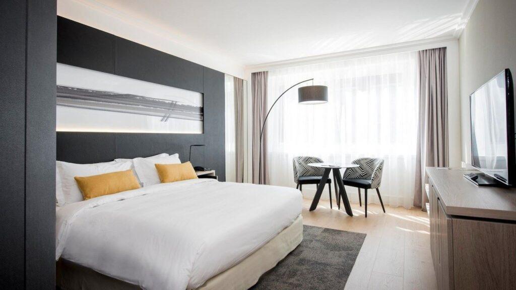 marriott-lyon-cite-internationale-1lieu1salle-evenement.jpg