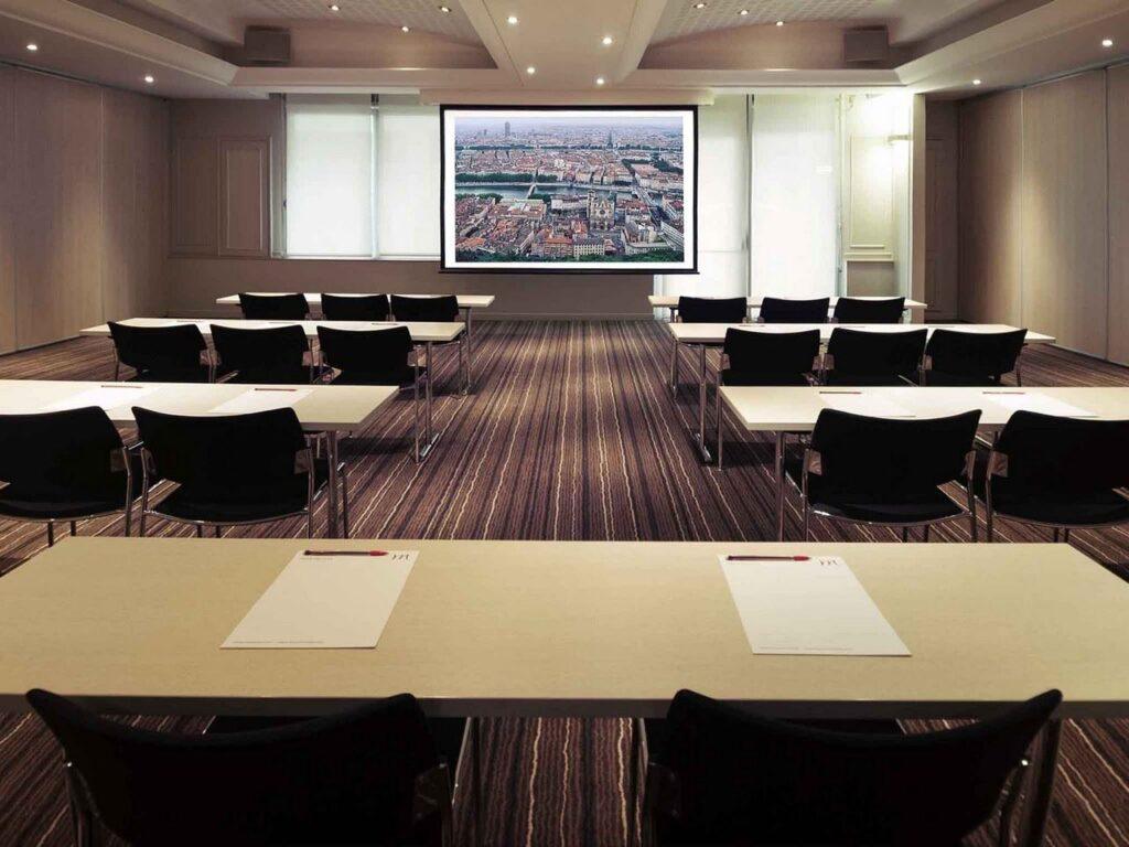 mercure-lyon-saxe-lafayette-1lieu1salle-meetings.jpg