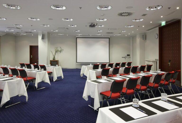 nh-luxembourg-1lieu1salle-banquets.jpg