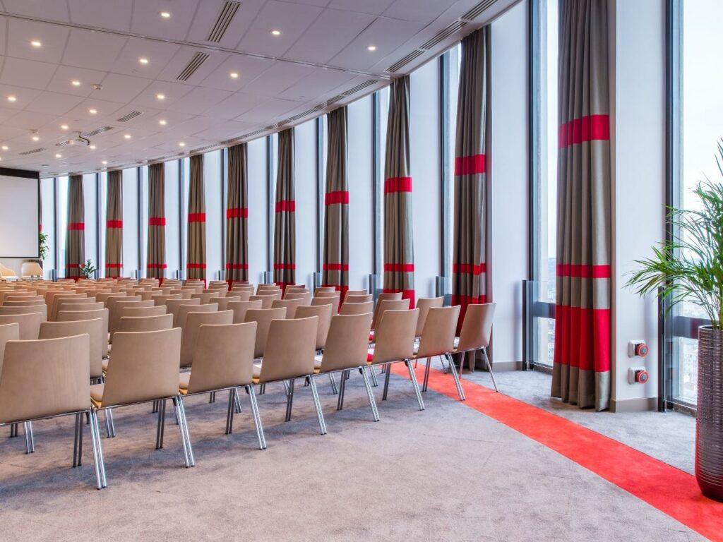 radisson-blu-lyon-1lieu1salle-meetings.jpg