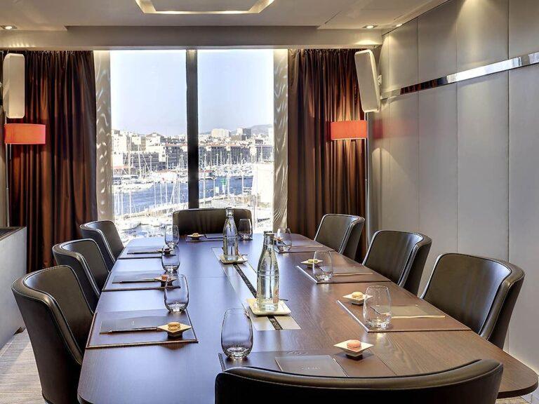 sofitel-marseille-vieux-port-1lieu1salle-conferences.jpg