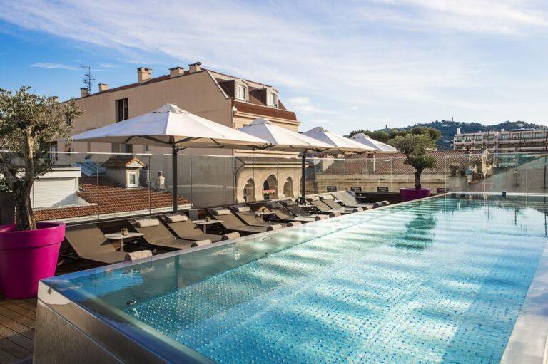 five-seas-cannes-1lieu1salle-congres.jpg