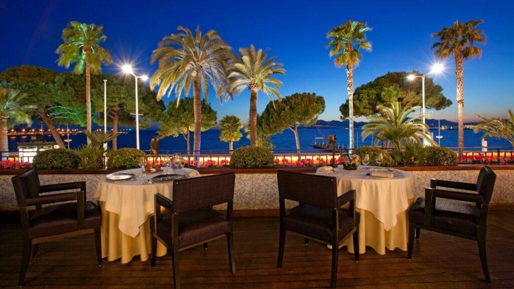 hotel-martinez-cannes-1lieu1salle-evenement.jpg