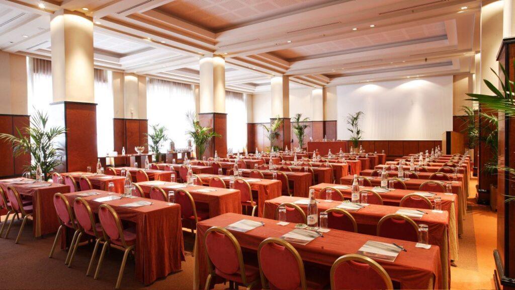 hotel-martinez-cannes-1lieu1salle-meetings.jpg
