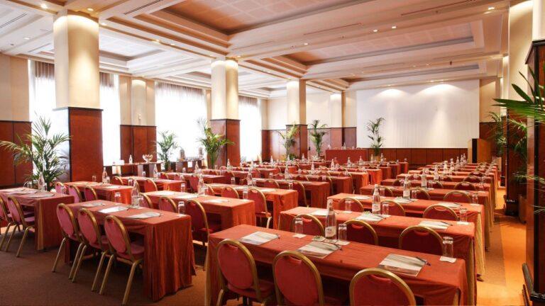 hotel-martinez-cannes-1lieu1salle-meetings.jpg
