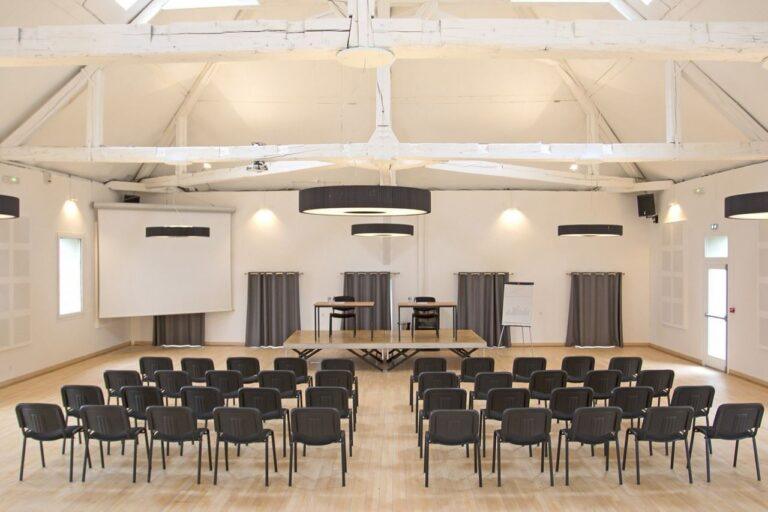 la-robeyere-1lieu1salle-event.jpg