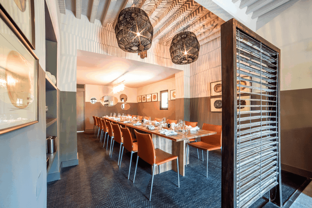 Baumaniere-Les-Baux-de-Provence-hotel-restaurant-1lieu1salle-evenement-salle.png