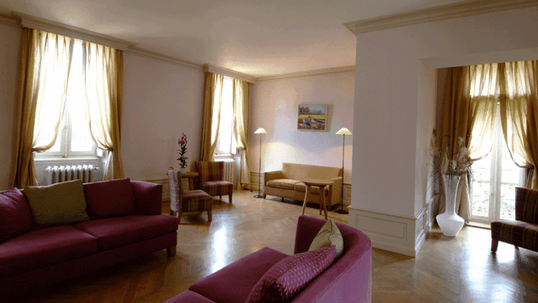 Chateau-des-broyers-1lieu1salle-salon.png