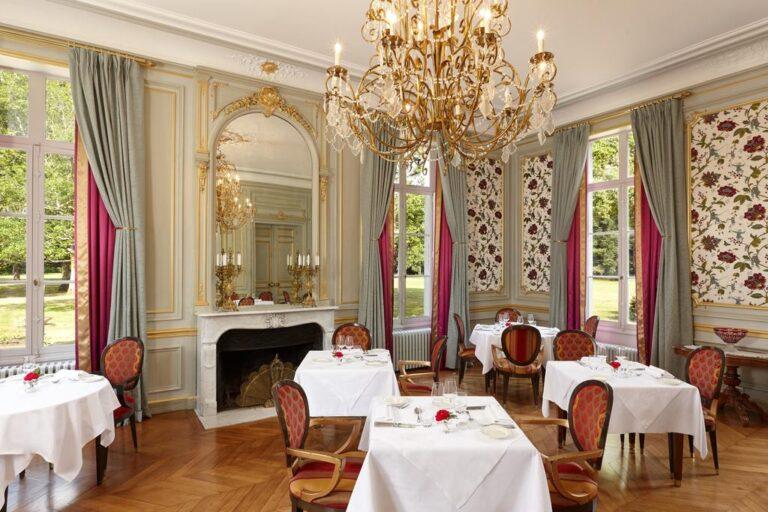Chateau-du-Breuil-hotel-restaurant-1lieu1salle-conferences.jpg