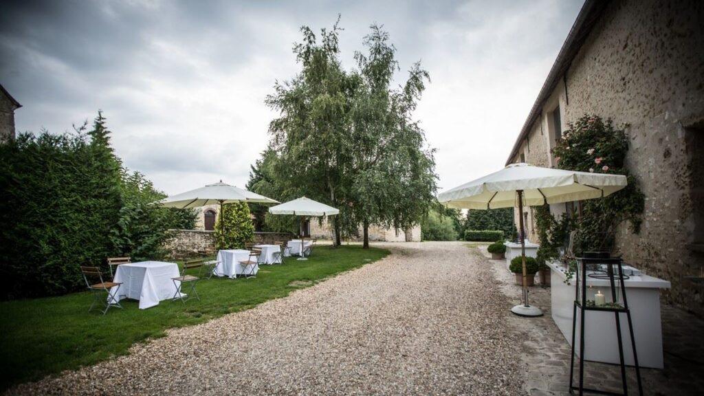 Domaine-de-Brunel-réception-1lieu1salle.jpg