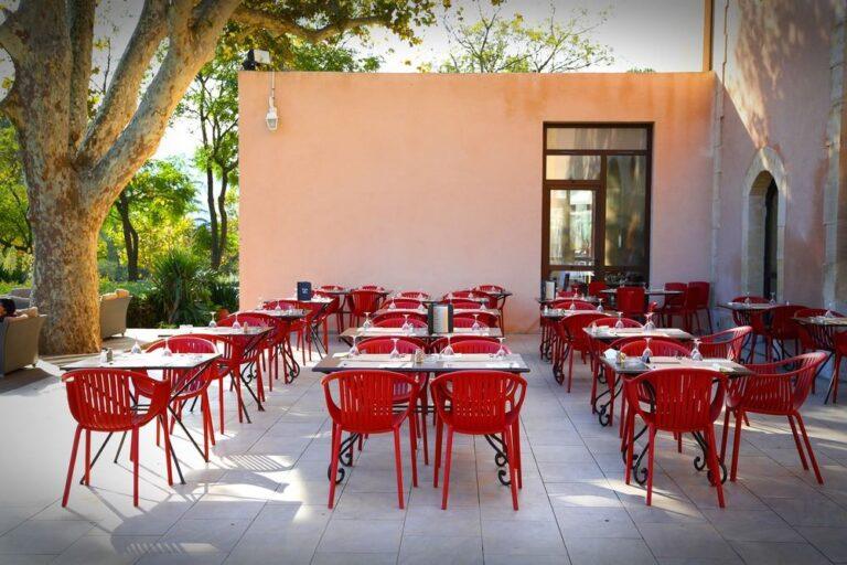 Golf-de-Marseille-La-Salette-1lieu1salle-convention-terrasse.jpg
