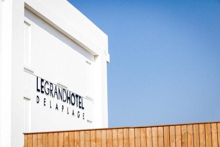 Grand-hotel-de-la-plage-1lieu1salle-facade.jpg