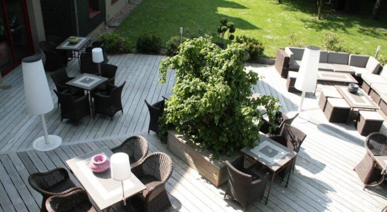Hotel-Antares-Honfleur-1lieu1salle-seminaire-terrasse.jpg
