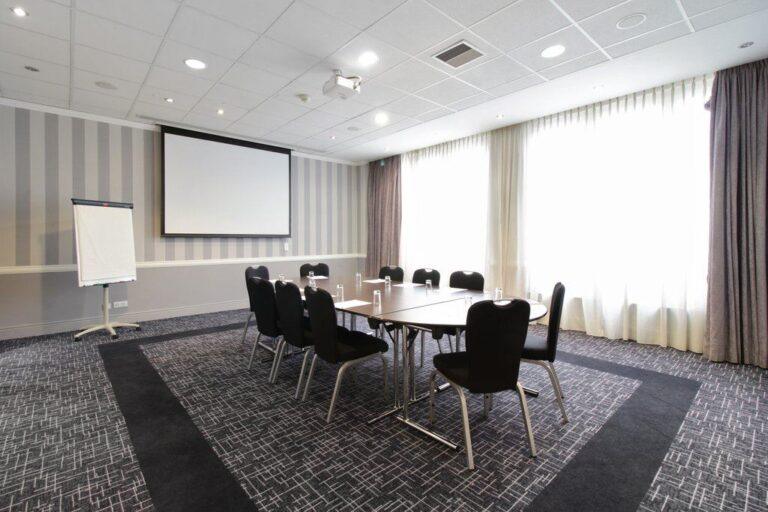 Lafayette-Room.jpg