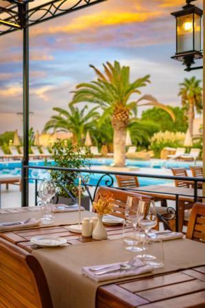 RESTAURANT-2.jpg