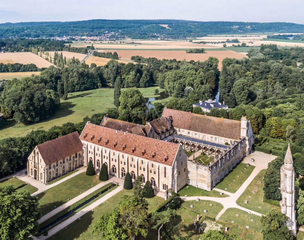 abbaye-de-royaumont-1lieu1salle-restaurant-seminaire.jpg