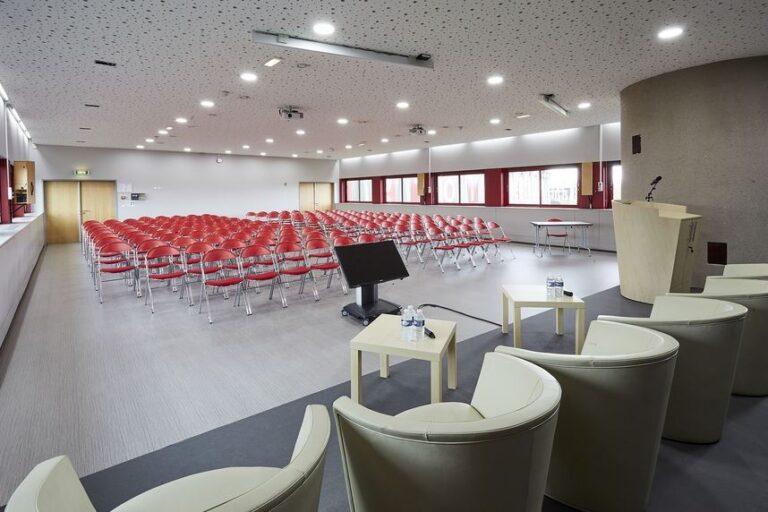 artois-expo-1lieu1salle-evenement-meeting.jpg