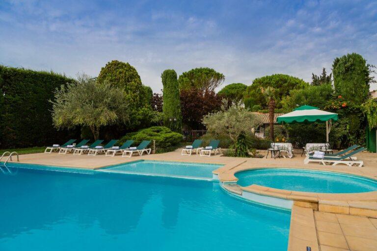 auberge-cassagne-spa-1lieu1salle-piscine.jpg