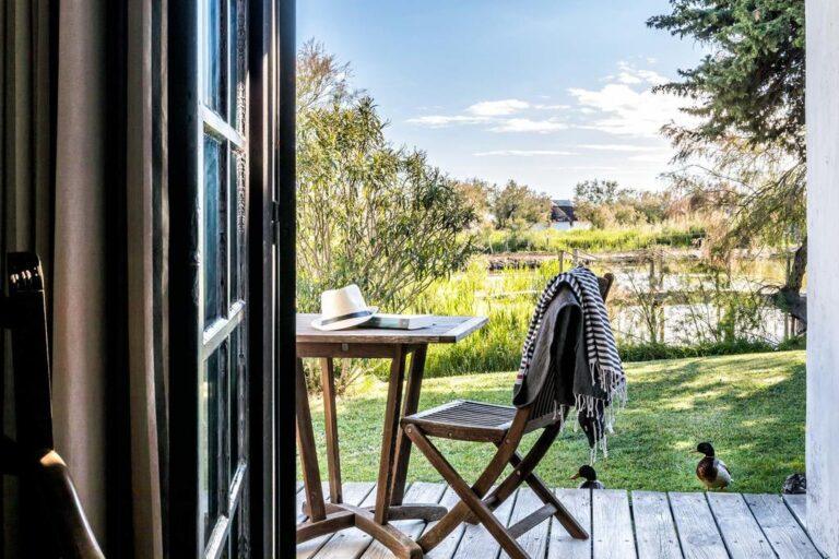 auberge-cavaliere-du-pont-des-bannes-1lieu1salle-convention-terrasse.jpg