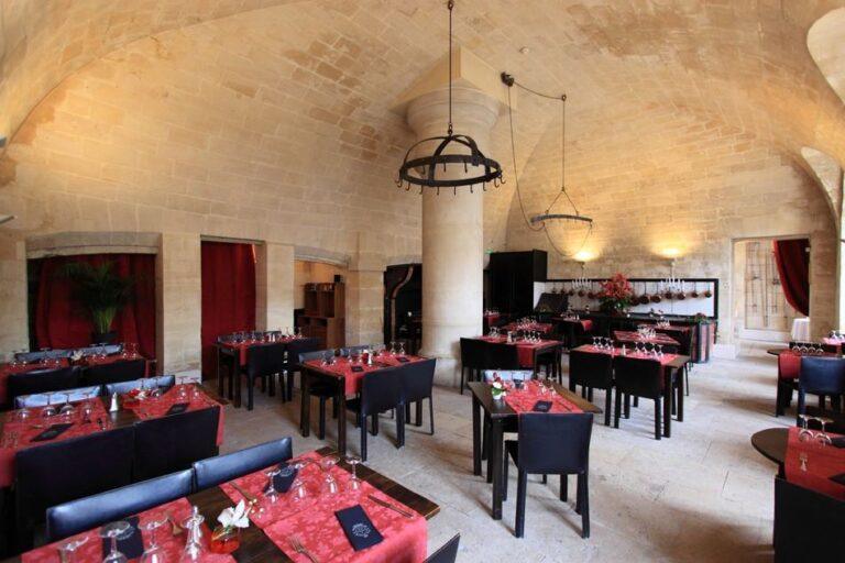 auberge-jeu-paume-1lieu1salle-restaurant.jpg